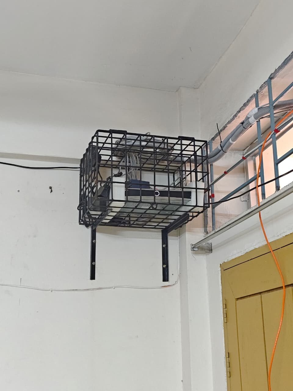 আনন্দলোক উচ্চ বিদ্যালয়